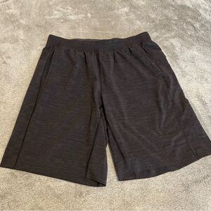 Lululemon Men's XL Black Draw String Shorts 10in inseam #1100